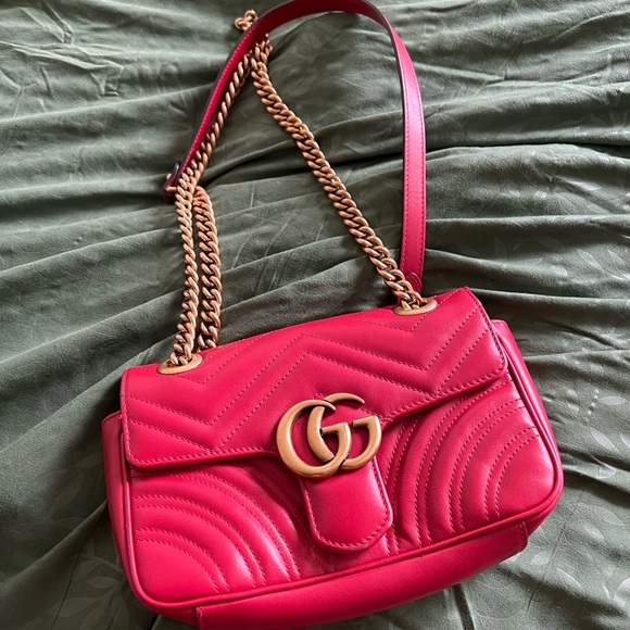 GUCCI Mini GG Marmont Matelassé Shoulder Bag "FIRM PRICE" - Picture 7 of 16
